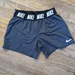 Nike Dri Fit Shorts Juniors Size XL